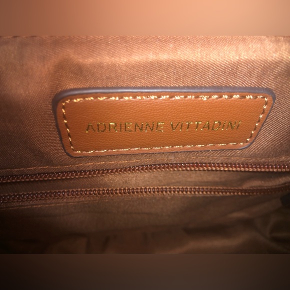 Adrienne Vittadini Handbag Satchel Brown Great Condition. - Picture 6 of 11